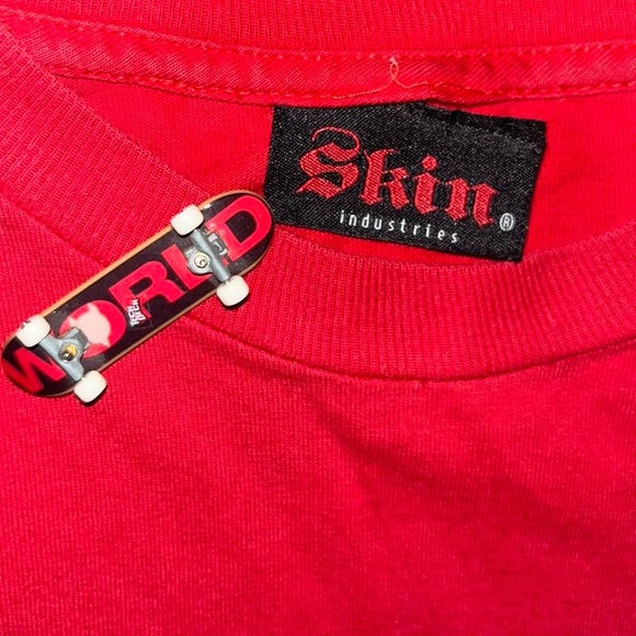 Y2K Skin Industries Silhouette Nude Girls Vintage 2000s Tee - Picture 6 of 6